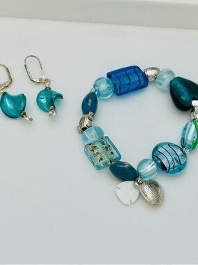 Handmade Teal & Blue Beaded Bracelet with Shell Turtle Charm Beachy Tropical